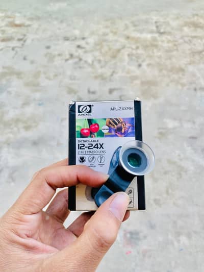 Apexel 12/24X Zoom Macro lens Or Snakdisk 16Gb