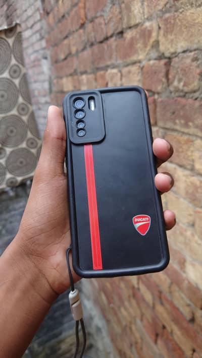 oppo f15 8/256 with box charger 10/10 all ok exchange possible