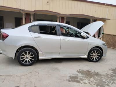 Honda city 2011 model