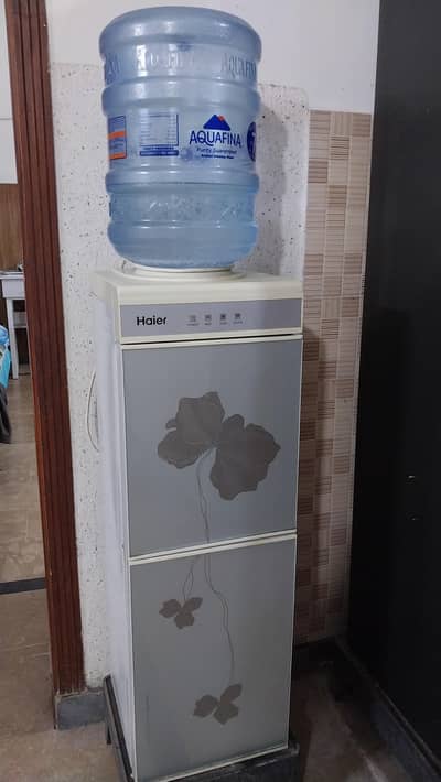 Haier Water Dispenser