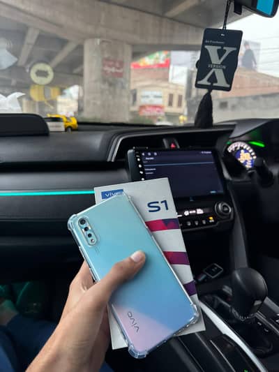 Vivo S1