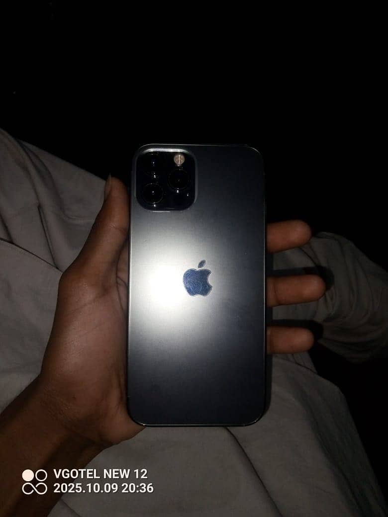 Iphone 12 pro 1