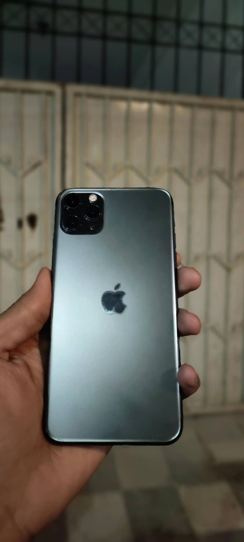 iphone 11 pro max 2