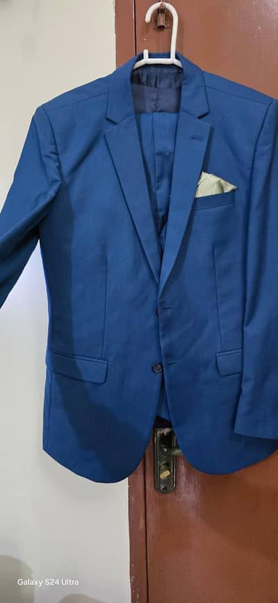 Riverland: branded 3 piece suite in zinc