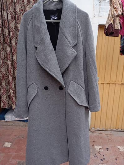 Zara brand long court