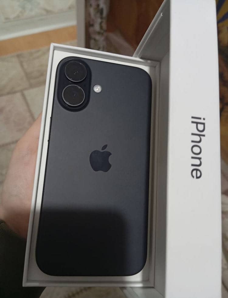 IPhone 16 0