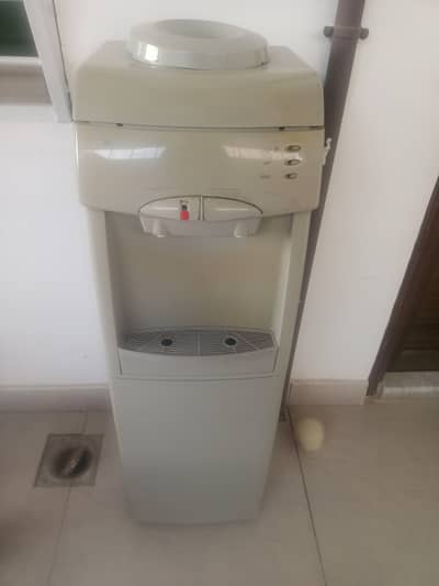 ORIENT WATER DISPENSER