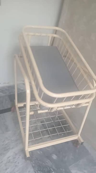 Iron baby Cot