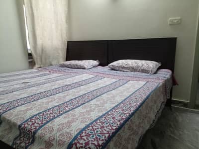 2x Single beds with spring mattress