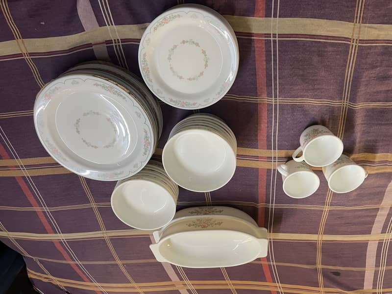 Dinner set 3