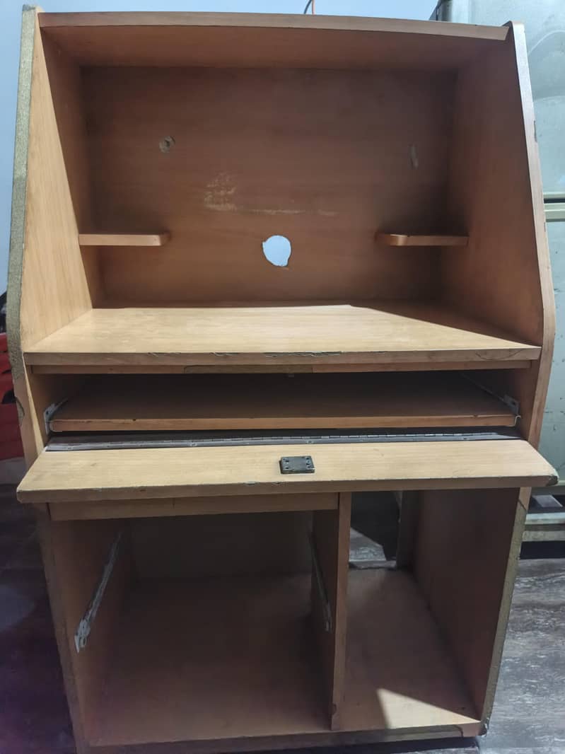 Computer table trolley 4