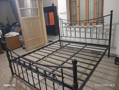 iron bed