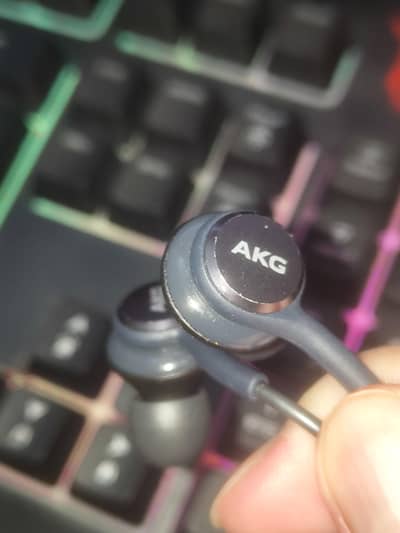Akg earphones wired 3.5mm original with amazing sound