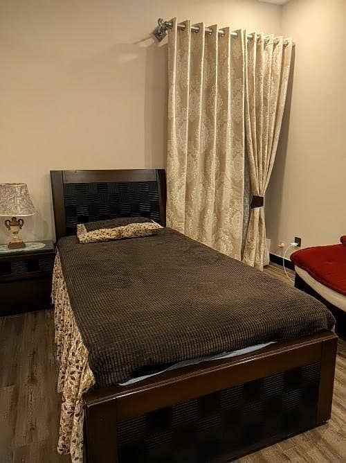 2 Single bed set 0