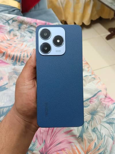 Realme c63