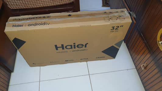 HAIER 32" SMART ANDROID 11v. LATEST SLIGHTLY USED 1YEAR