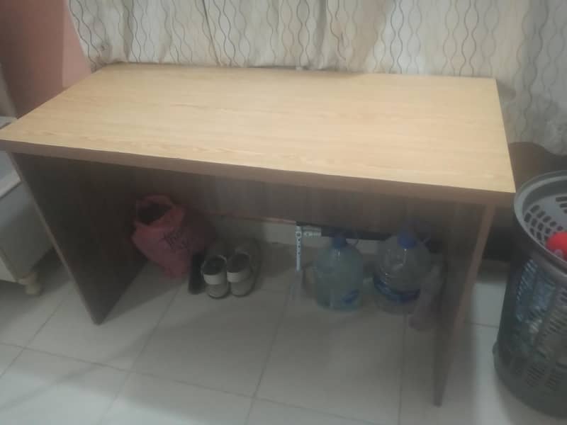 Table in Good Condition 2
