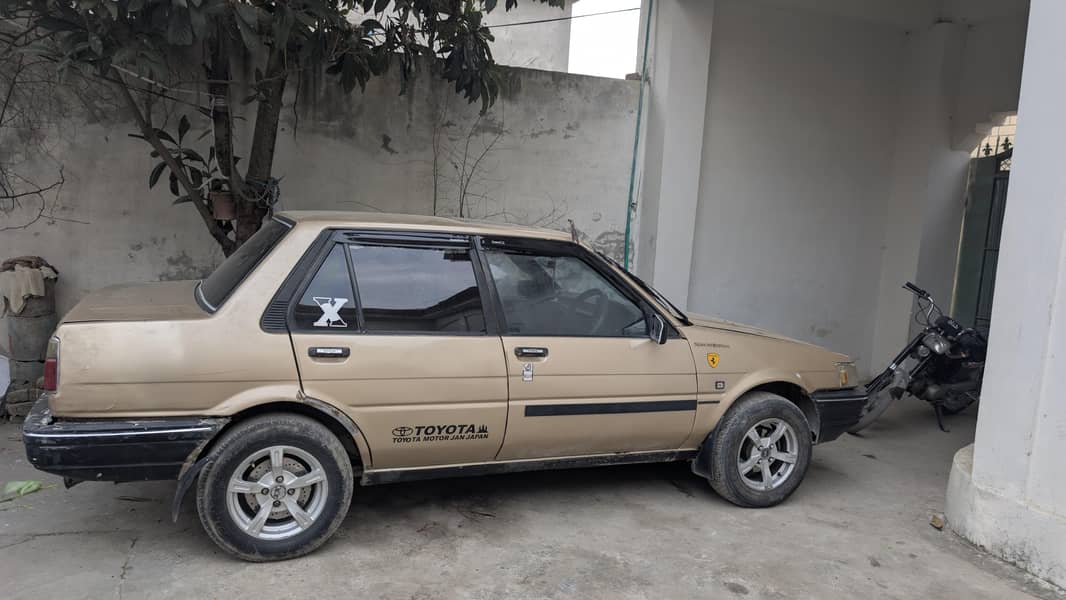 85 corolla 1