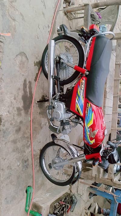 bike bilkul new ha koi Kam ni hona wala phone#03016922623