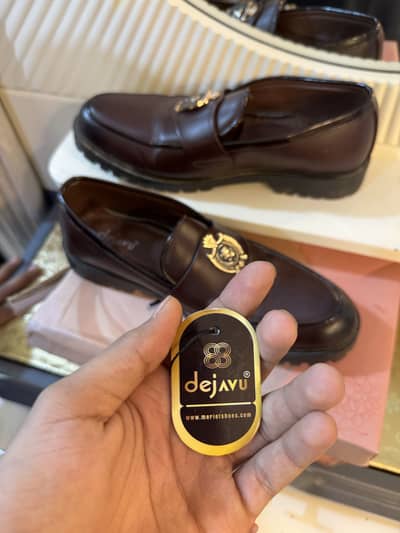 Shous tranding artical