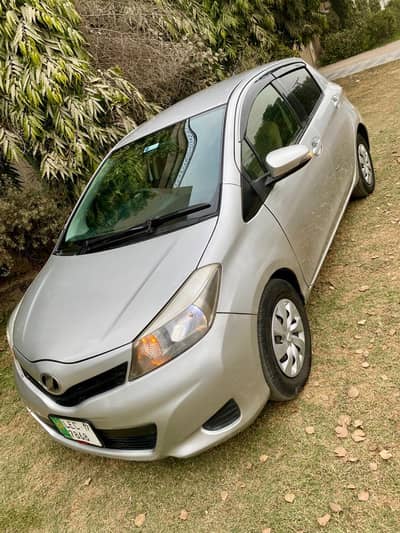 Toyota Vitz 03017803974