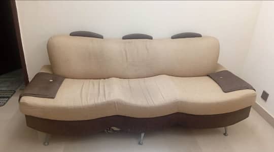5 Seater Sofa Set with table . . Brand new condition