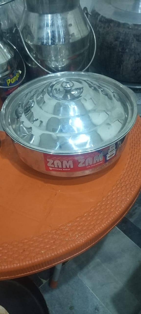 Catering crockery 13