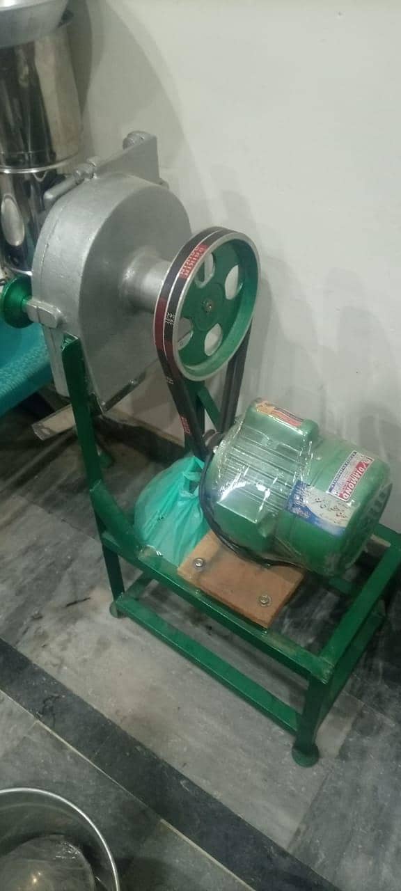 Catering crockery 17