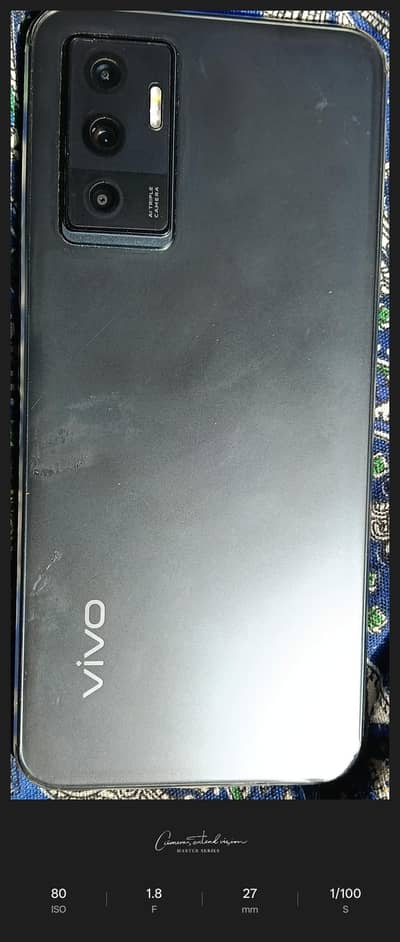 vivo v23e black colour