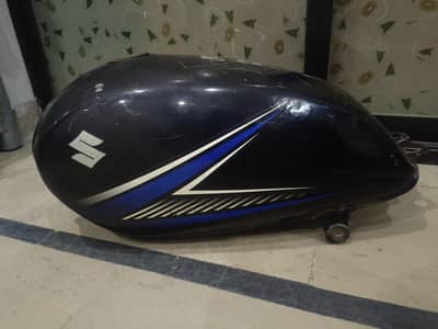 GS 150 2015 model tanki, only rust and scratches no leakage