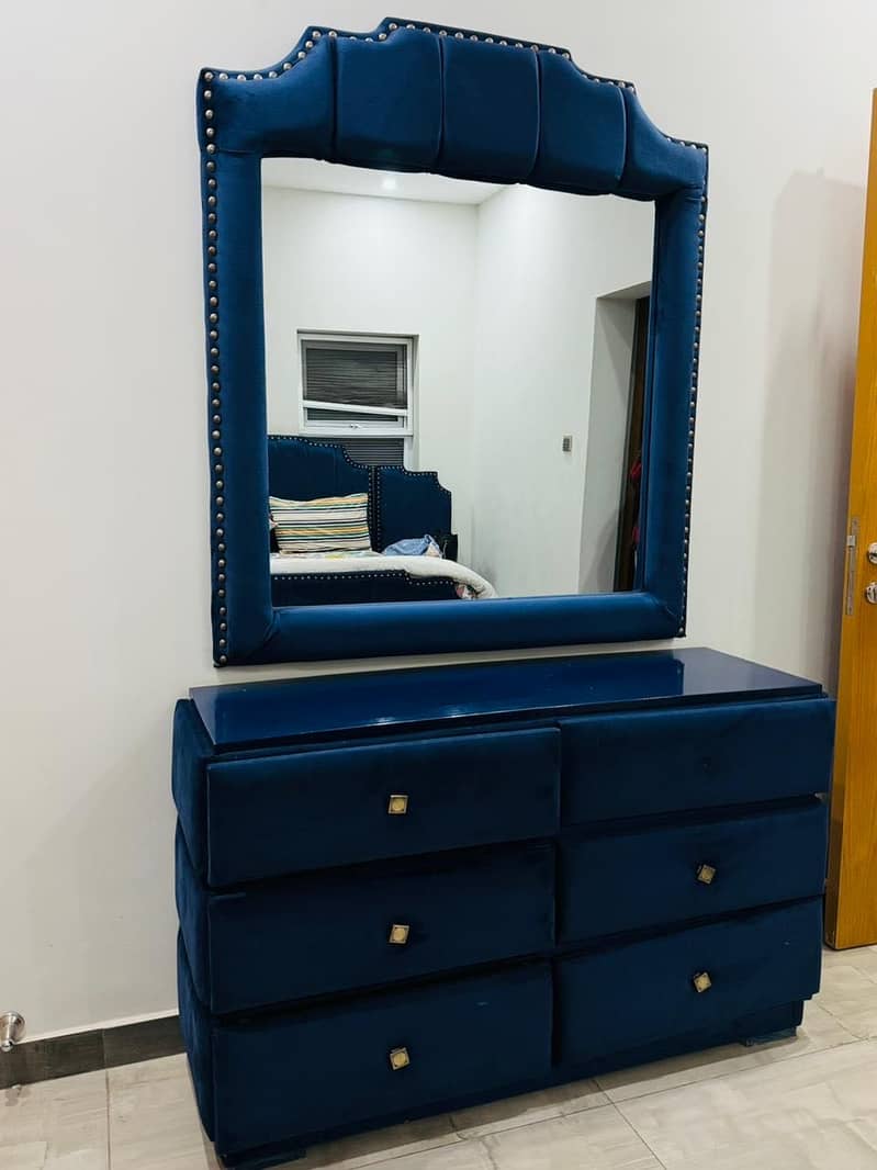 Bed Set with Dressing table 2