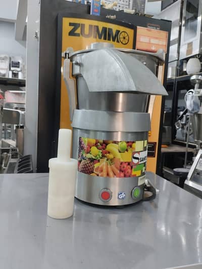 Imported Santosh Commercial Juicer made in France