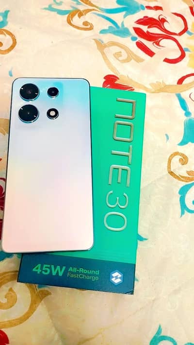 infinix note 30 10/10