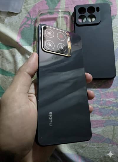 Selling my ZTE Nubia A56 with box and warranty