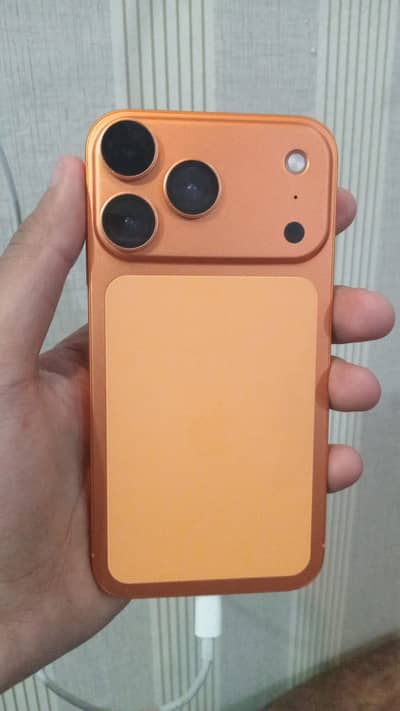 iPhone XR converted 17 pro