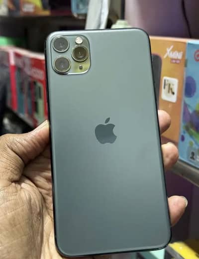 iPhone 11pro 256gb 10/10 condition better health 71 pta approved
