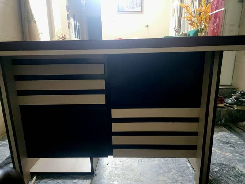 Computer/Office table 0