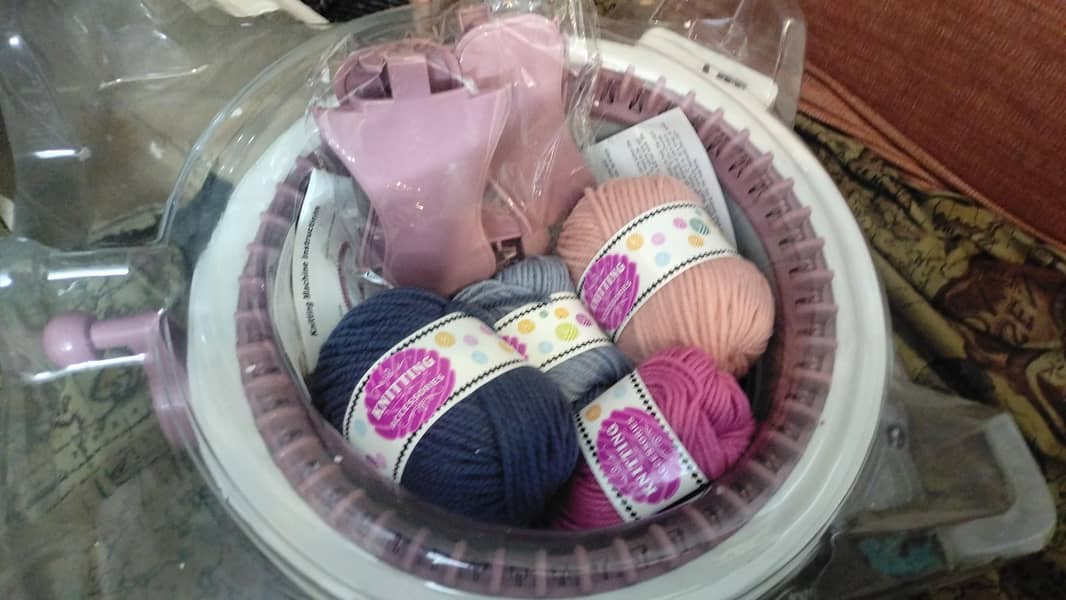 knitting machine 1