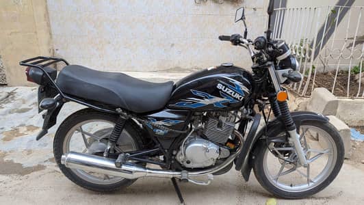 suzuki gs 150 SE