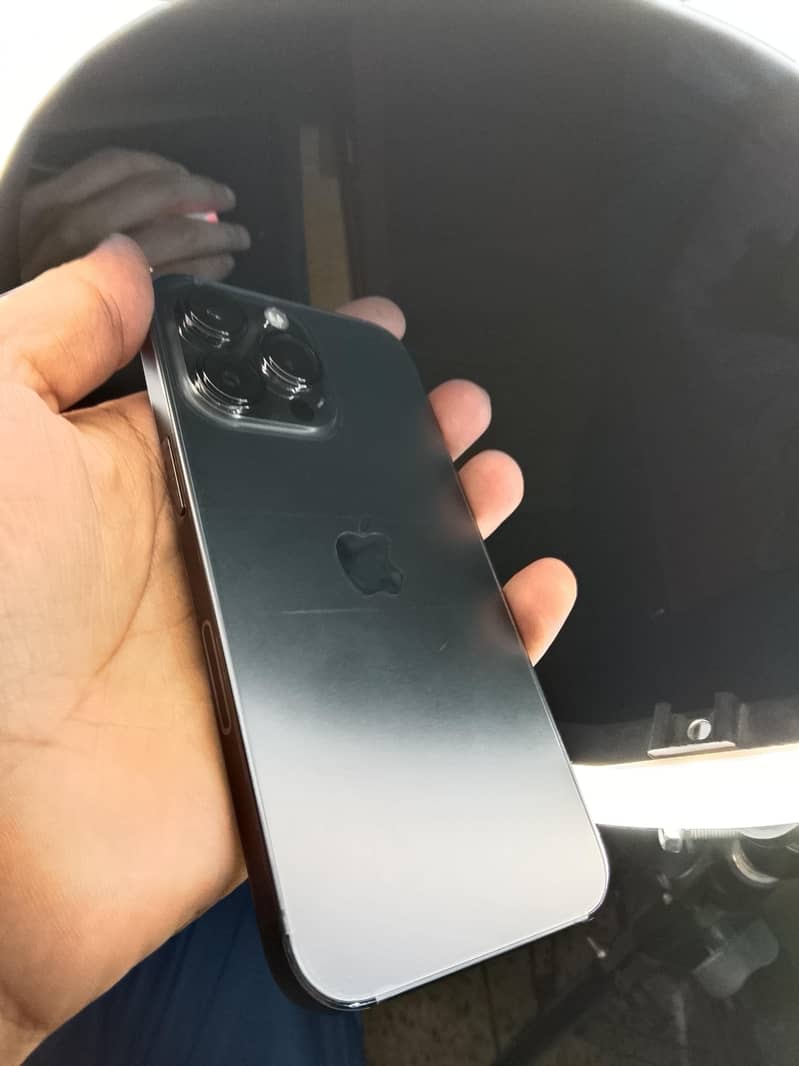 IPHONE 13 PRO 1