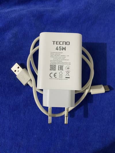 Techno cammon 40 original charger Max 45watt speed show karta ha