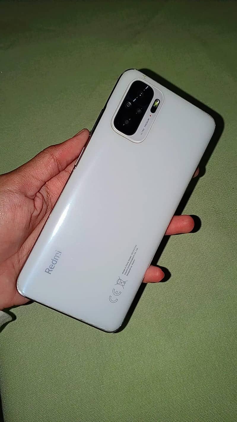 ʙᴏx ᴀɴᴅ ᴄʜᴀʀɢᴇʀ ᴀᴠᴀɪʟᴀʙʟᴇ 0