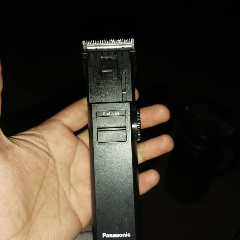 Panasonic trimmer ER2031k 2