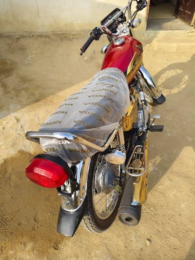 Honda CG 125 special Edition (Gold)