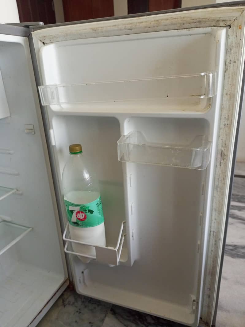 Signature Mini Room Fridge Single Door Grey Colour - Refrigerators ...