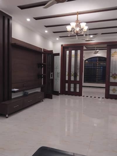 10 Marla House Available For Rent Bahria Enclave