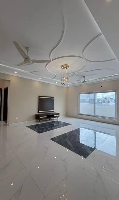 Kanal Brand New House Available For Rent