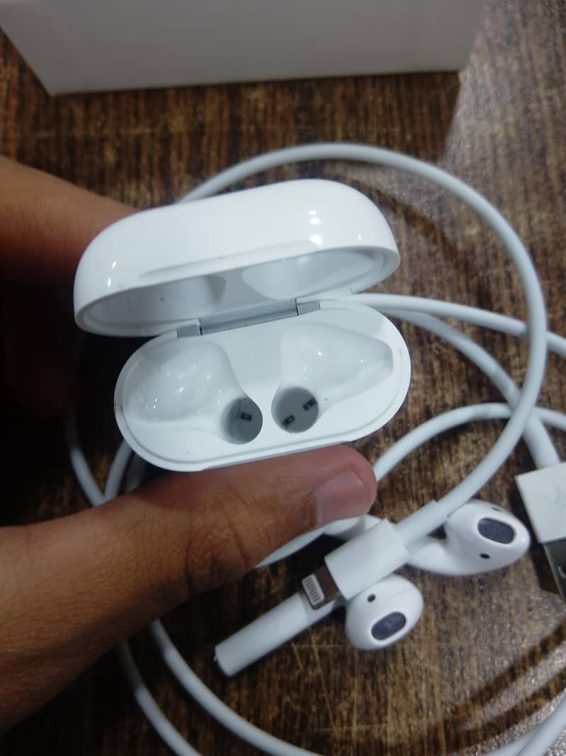 Earbuds 3