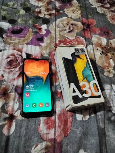 SAMSUNG A30 WITH BOX OR CHARGER URGENT SALE