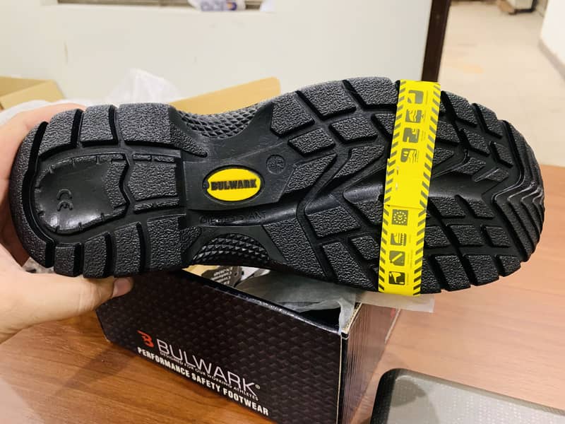 Safety Shoe 4